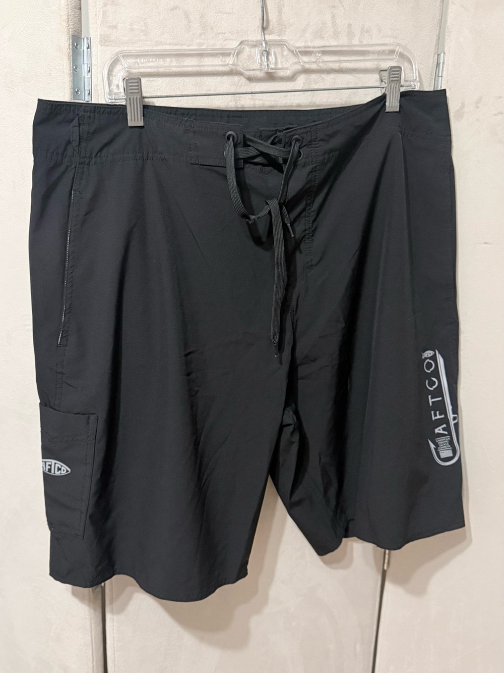 AFTCO Black Men’s Hybrid Board Shorts with Side Pocket